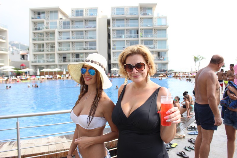 Sunday Pool Party at Whitelace